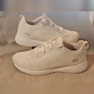 Skechers Sport Court Sneakers | White | Women’s Size 9